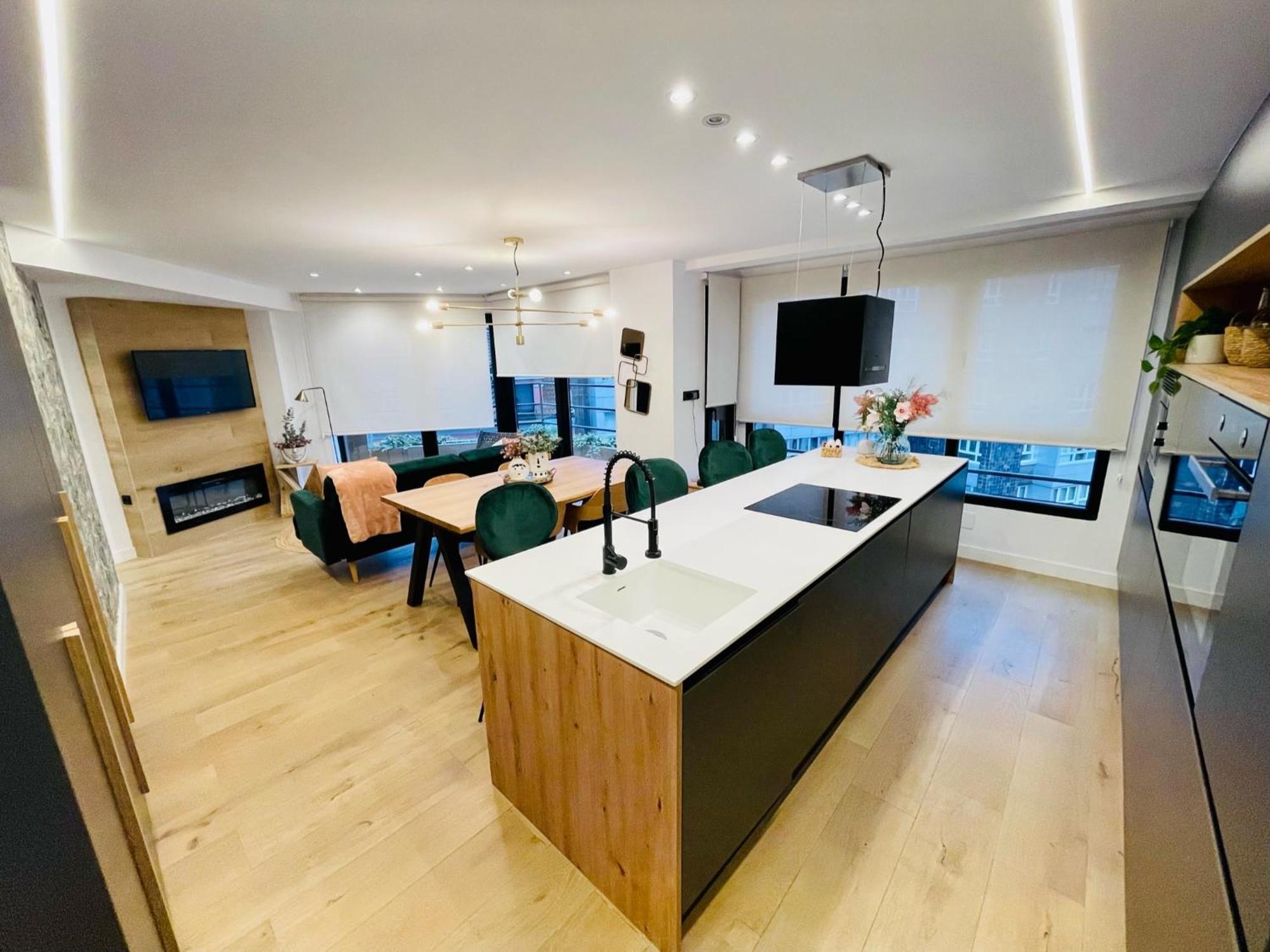 Covadonga Apartment โอเบียโด ภายนอก รูปภาพ